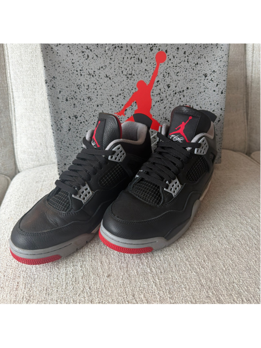 Men's Jordan 4 Retro Sneakers Size 9.5 Black and Red